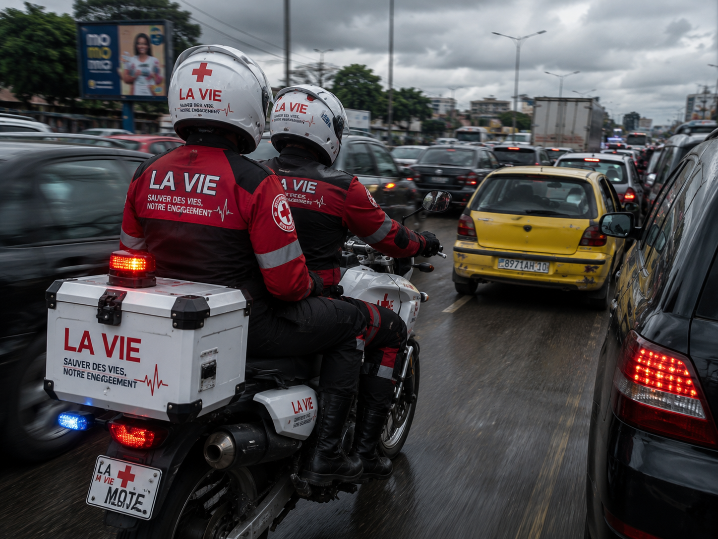 Moto-ambulance d'urgence LAVIE en intervention rapide à Kinshasa